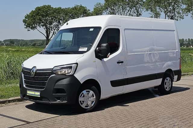 Renault Master (2023) thumbnail 2