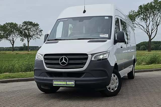 Mercedes-Benz Sprinter (2022) thumbnail 1