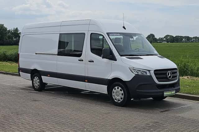 Mercedes-Benz Sprinter (2022) thumbnail 4