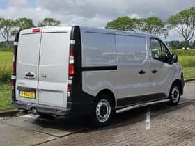 Opel Vivaro (2017) thumbnail 3