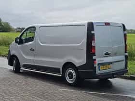 Opel Vivaro (2017) thumbnail 5