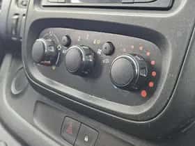 Opel Vivaro (2017) thumbnail 9