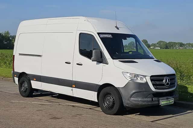 Mercedes-Benz Sprinter (2019) thumbnail 4