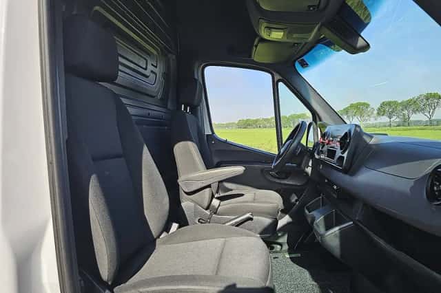 Mercedes-Benz Sprinter (2019) thumbnail 6