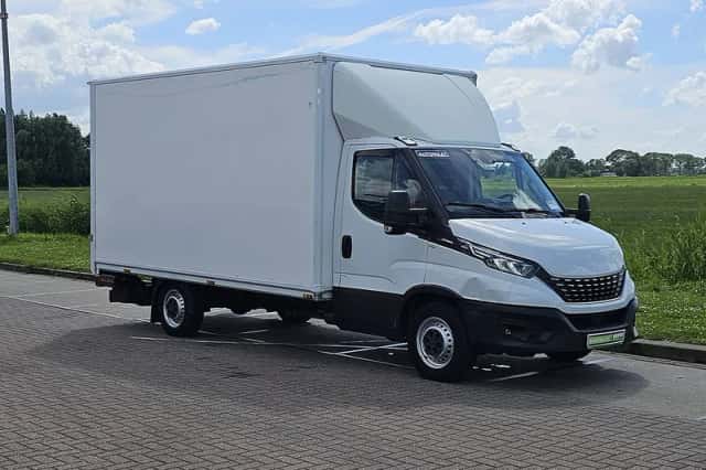 Iveco Daily (2021) thumbnail 4