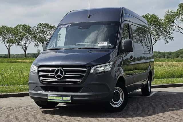 Mercedes-Benz Sprinter (2020) thumbnail 1