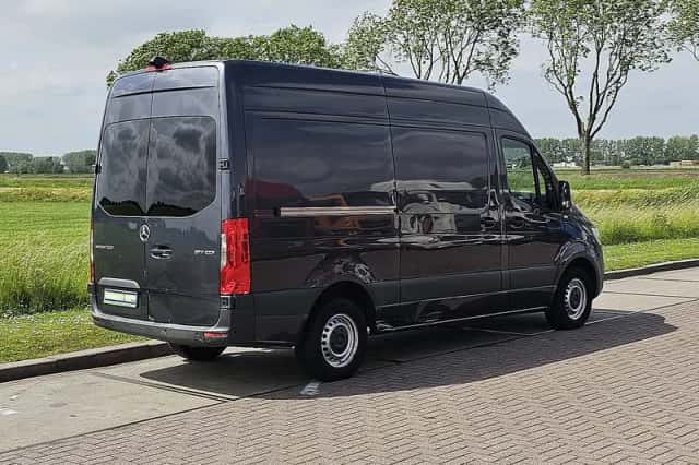 Mercedes-Benz Sprinter (2020) thumbnail 3