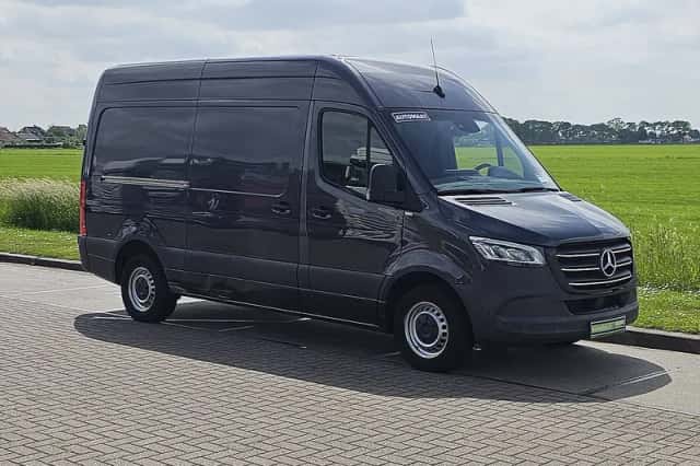 Mercedes-Benz Sprinter (2020) thumbnail 4