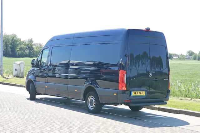 Mercedes-Benz Sprinter (2020) thumbnail 5