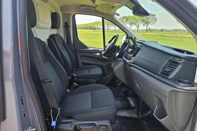 Ford Transit (2019) thumbnail 6
