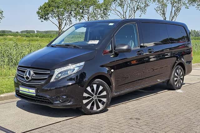 Mercedes-Benz Vito (2022) thumbnail 2