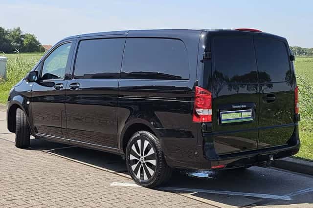 Mercedes-Benz Vito (2022) thumbnail 5