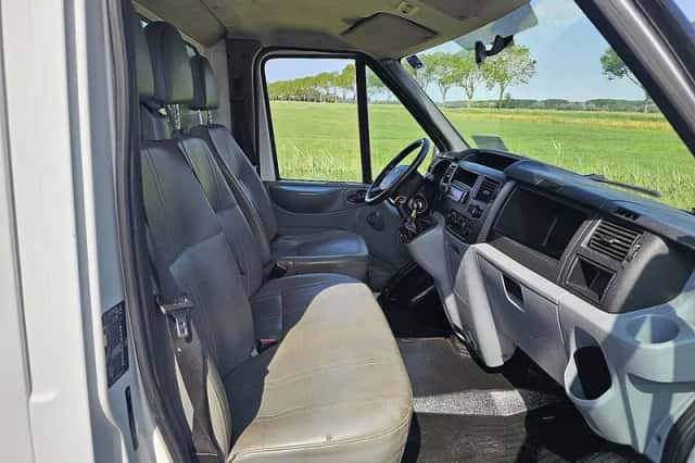 Ford Transit (2010) thumbnail 6