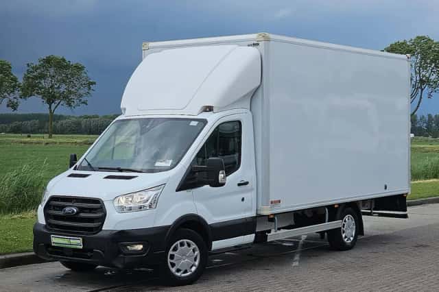 Ford Transit (2022) thumbnail 2
