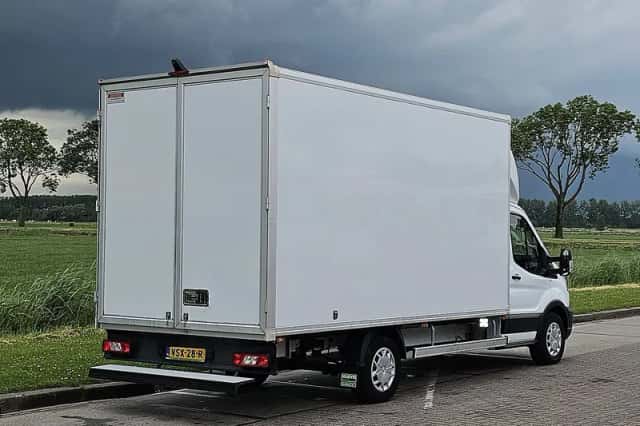 Ford Transit (2022) thumbnail 3