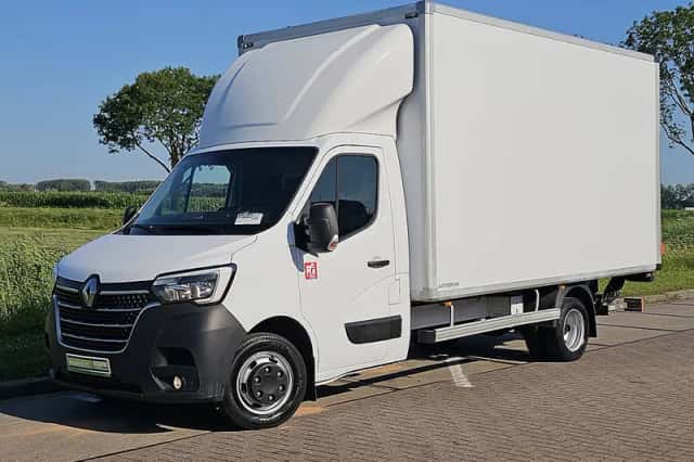 Renault Master (2024) thumbnail 2