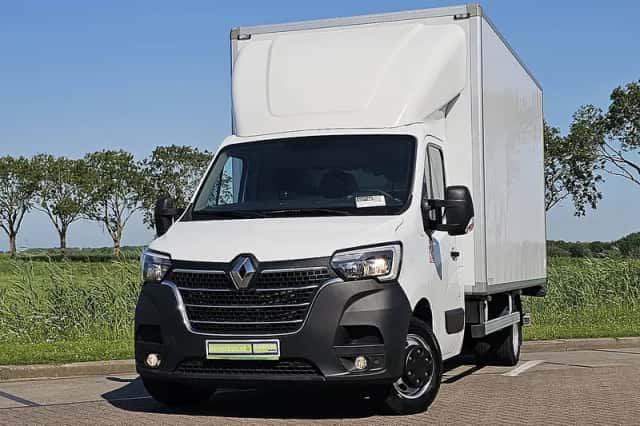 Renault Master (2024) thumbnail 1