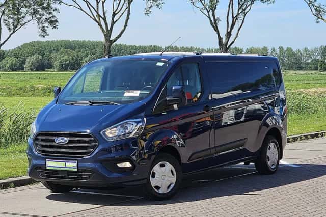 Ford Transit (2019) thumbnail 2