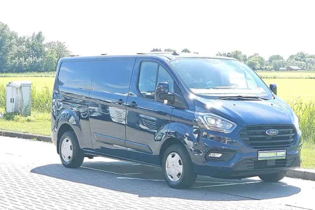 Ford Transit (2019) thumbnail 4