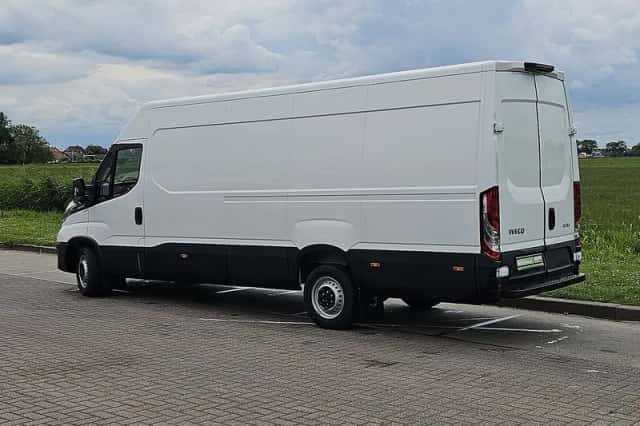 Iveco Daily (2023) thumbnail 5