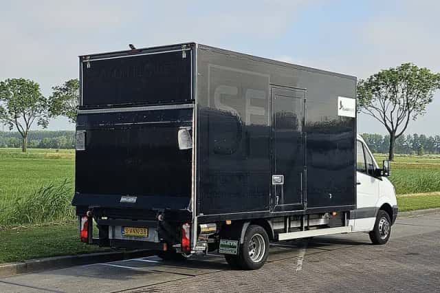 Mercedes-Benz Sprinter (2011) thumbnail 3