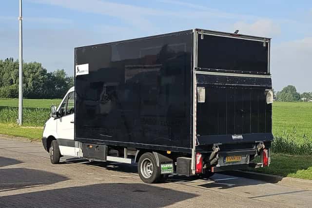 Mercedes-Benz Sprinter (2011) thumbnail 5