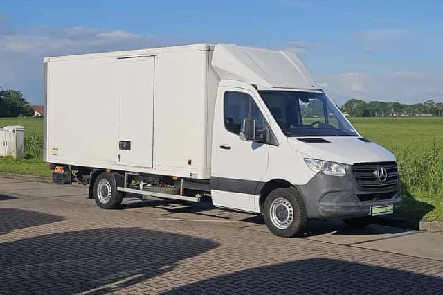 Mercedes-Benz Sprinter (2022) thumbnail 4