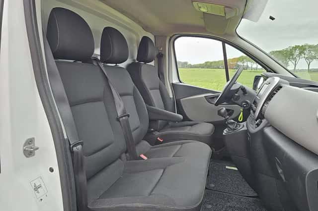 Renault Trafic (2019) thumbnail 6