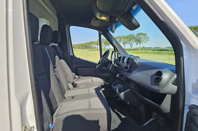 Mercedes-Benz Sprinter (2022) thumbnail 6