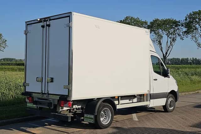 Mercedes-Benz Sprinter (2021) thumbnail 3