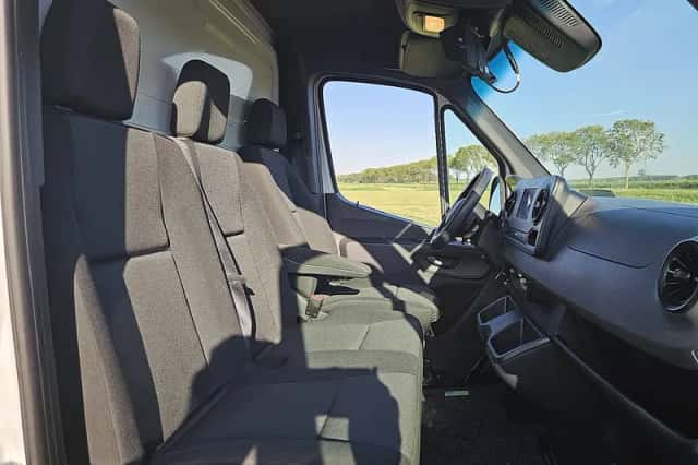 Mercedes-Benz Sprinter (2021) thumbnail 6