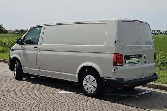 Volkswagen Transporter (2024) thumbnail 5