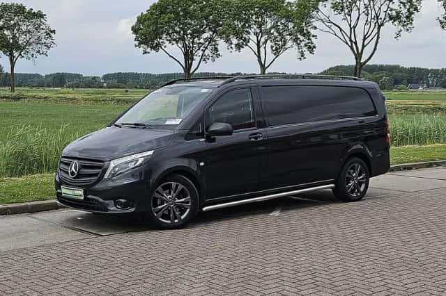 Mercedes-Benz Vito (2022) thumbnail 2