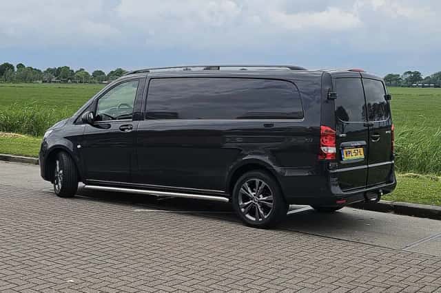 Mercedes-Benz Vito (2022) thumbnail 5