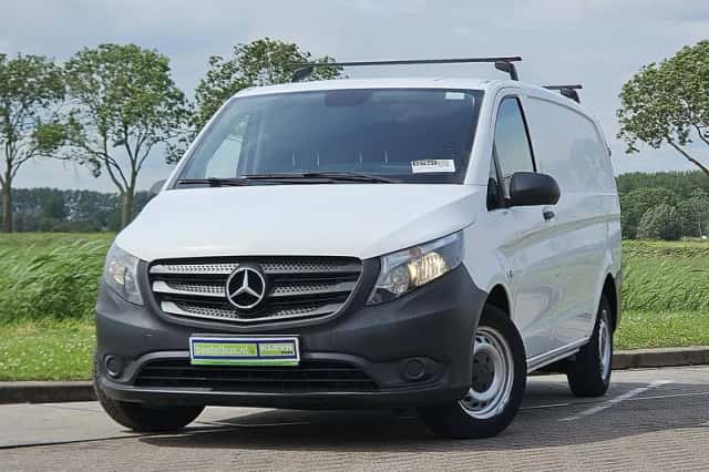 Mercedes-Benz Vito (2020) thumbnail 1
