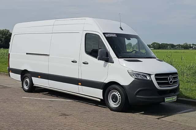 Mercedes-Benz Sprinter (2019) thumbnail 4