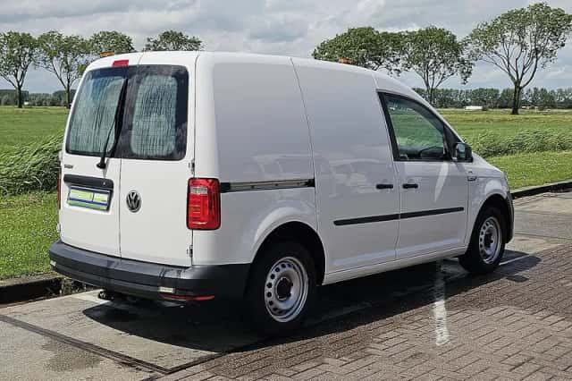 Volkswagen Caddy (2021) thumbnail 3