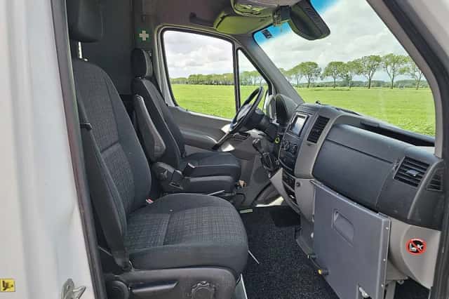 Mercedes-Benz Sprinter (2018) thumbnail 6