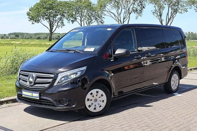 Mercedes-Benz Vito (2022) thumbnail 2