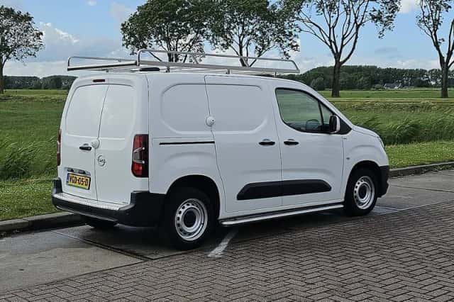 Opel Combo (2020) thumbnail 3