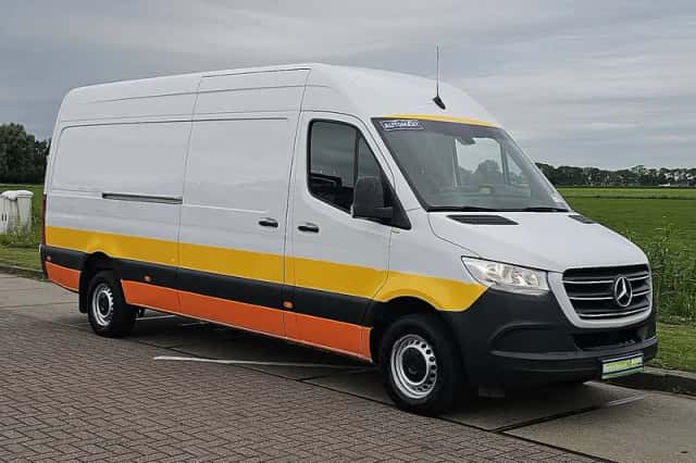 Mercedes-Benz Sprinter (2018) thumbnail 4