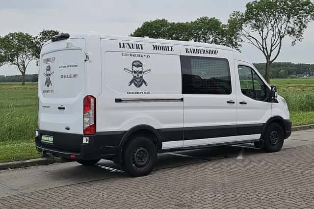 Ford Transit (2019) thumbnail 3