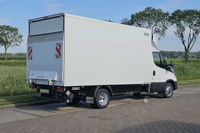 Iveco Daily (2022) thumbnail 3