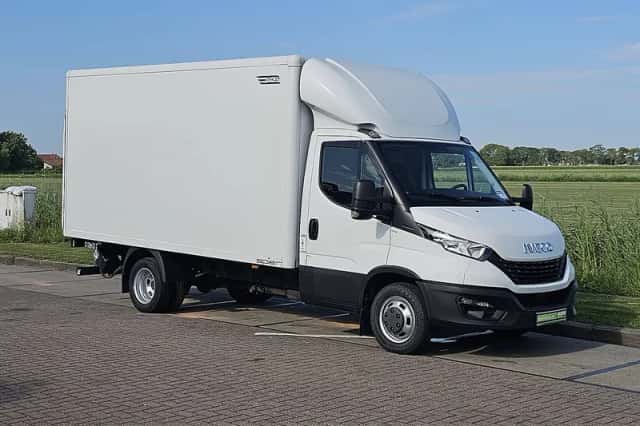 Iveco Daily (2022) thumbnail 4