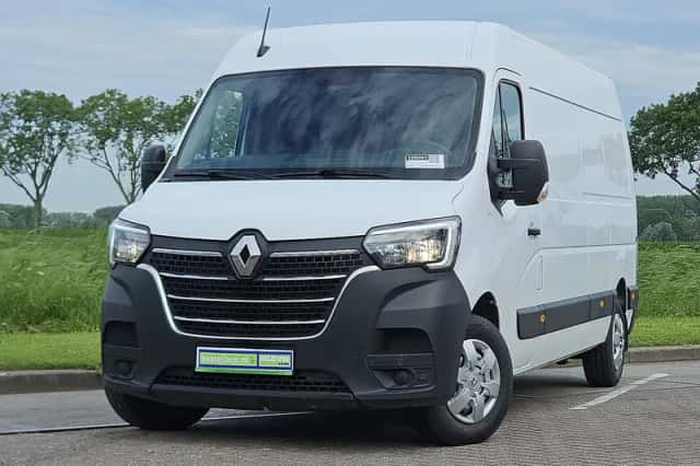 Renault Master (2024) thumbnail 1