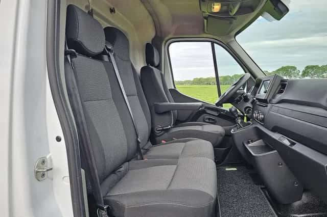Renault Master (2024) thumbnail 6