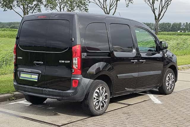 Mercedes-Benz Citan (2021) thumbnail 3