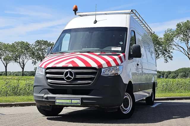 Mercedes-Benz Sprinter (2019) thumbnail 1