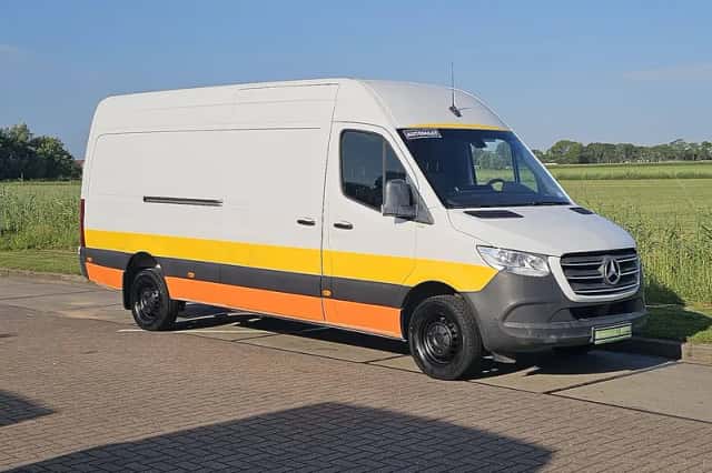 Mercedes-Benz Sprinter (2018) thumbnail 4