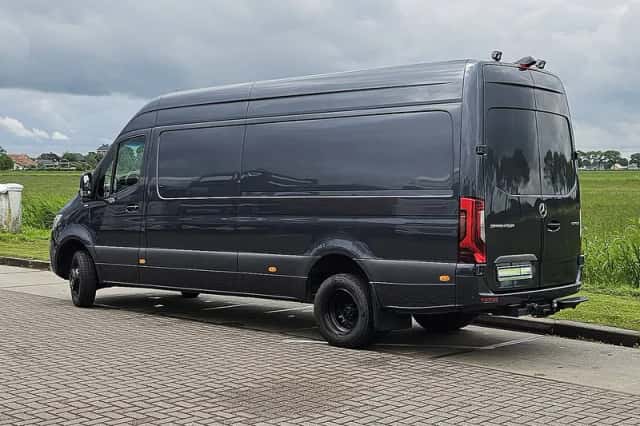 Mercedes-Benz Sprinter (2024) thumbnail 5